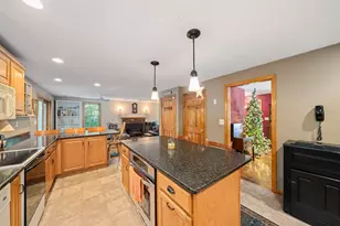 66 Cottage Ln, Weymouth, MA 02188 - Photo 6