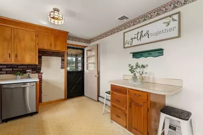 29 Rosedale Avenue, North Andover, MA 01845 - Photo 14