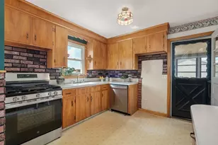 29 Rosedale Ave, North Andover, MA 01845 - Photo 12
