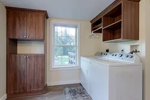 50 Whiting St, Lunenburg, MA 01462 - Photo 14