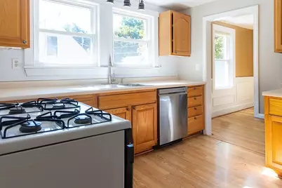 24 Belvidere Rd, Haverhill, MA 01830 - Photo 6