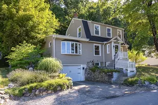 24 Belvidere Rd, Haverhill, MA 01830 - Photo 2