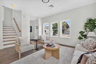 65 Wales St, Taunton, MA 02780 - Photo 4