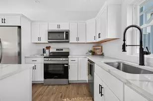 65 Wales St, Taunton, MA 02780 - Photo 14