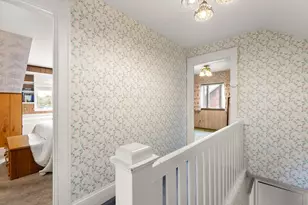 6 Groveland St, Haverhill, MA 01830 - Photo 8