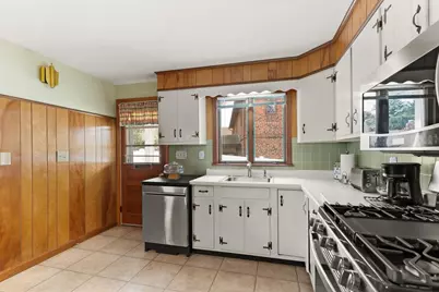 6 Groveland St, Haverhill, MA 01830 - Photo 22