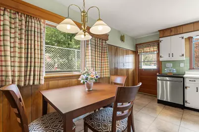 6 Groveland St, Haverhill, MA 01830 - Photo 18