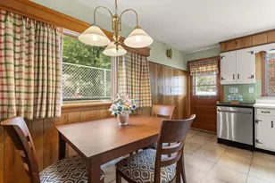 6 Groveland St, Haverhill, MA 01830 - Photo 18