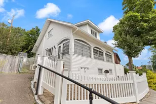 6 Groveland St, Haverhill, MA 01830 - Photo 4