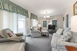 6 Groveland St, Haverhill, MA 01830 - Photo 12