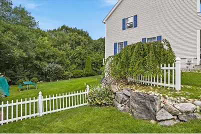 33 Fairway Dr, Woburn, MA 01801 - Photo 32
