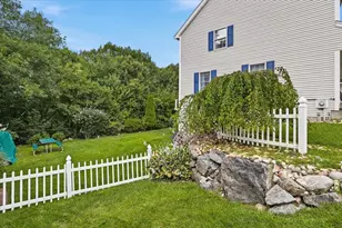 33 Fairway Dr, Woburn, MA 01801 - Photo 32
