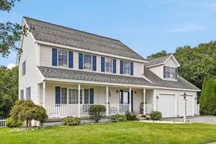 33 Fairway Dr, Woburn, MA 01801 - Photo 1