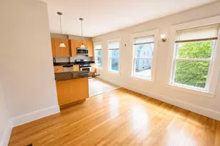 34 William St, Medford, MA 02155 - Photo 2