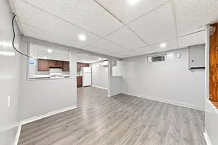 139 Seabury St, New Bedford, MA 02745 - Photo 14