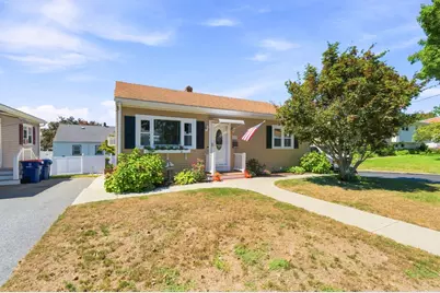 139 Seabury St, New Bedford, MA 02745 - Photo 1