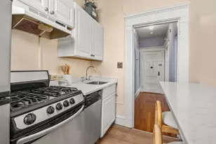 8 Garrison St, Boston, MA 02116 - Photo 14
