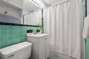8 Garrison St, Boston, MA 02116 - Photo 18