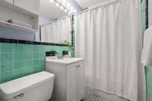 8 Garrison St, Boston, MA 02116 - Photo 18