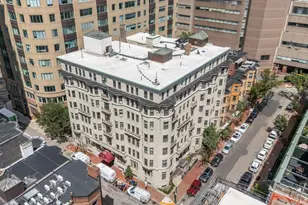 8 Garrison St, Boston, MA 02116 - Photo 32