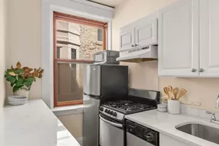8 Garrison St, Boston, MA 02116 - Photo 16