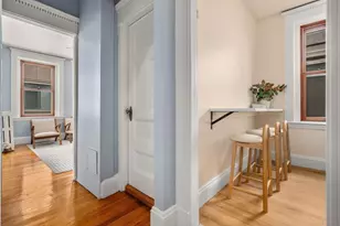 8 Garrison St, Boston, MA 02116 - Photo 6