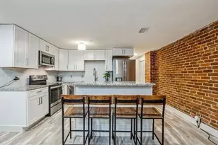 31 Elizabeth St, Worcester, MA 01605 - Photo 2
