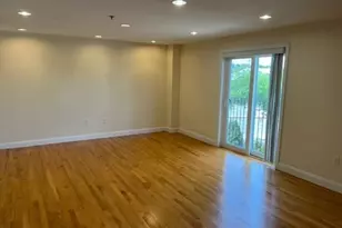 24 Arsenal St, Watertown, MA 02472 - Photo 2