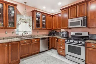 563 Union St, New Bedford, MA 02740 - Photo 8