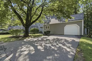 2 Steepletree Ln, Wayland, MA 01778 - Photo 2