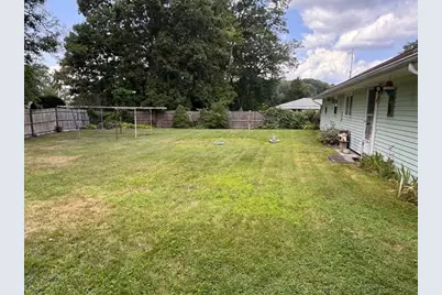 8 Aspen, Brockton, MA 02302 - Photo 12