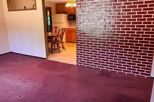 8 Aspen, Brockton, MA 02302 - Photo 2