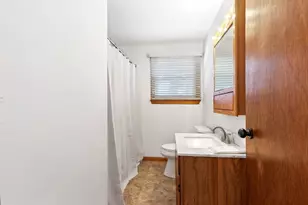 11 Colantha Ave, Brockton, MA 02301 - Photo 10