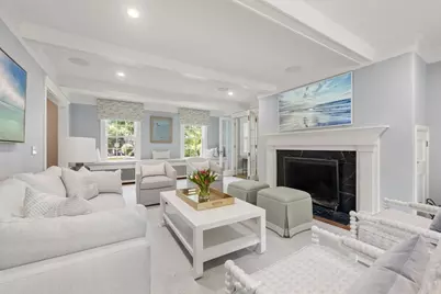 32 Arlington Road, Wellesley, MA 02481 - Photo 4