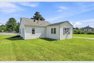 77 Powder Mill Rd, Southwick, MA 01077 - Photo 28