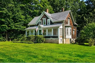 42 Walnut Rd, Hamilton, MA 01982 - Photo 2