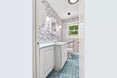 48 Washington St, Shrewsbury, MA 01545 - Photo 22