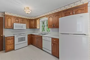 48 Washington St, Shrewsbury, MA 01545 - Photo 8