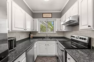 16 Maple Ave, Danvers, MA 01923 - Photo 10