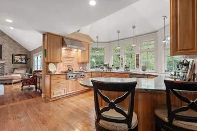 71 Sears Rd, Southborough, MA 01772 - Photo 10