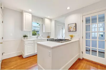 20 Botolph St, Melrose, MA 02176 - Photo 18