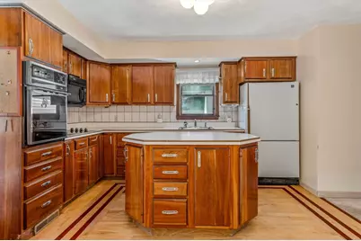 16 Bobolink  Street, Boston, MA 02132 - Photo 10
