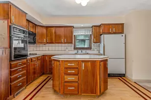 16 Bobolink St, Boston, MA 02132 - Photo 10