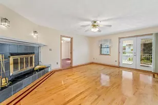 16 Bobolink St, Boston, MA 02132 - Photo 8