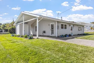 1153 Nantasket Ave, Hull, MA 02045 - Photo 8