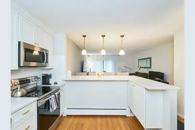 400 Savin Hill Ave #16, Boston, MA 02125 - Photo 2