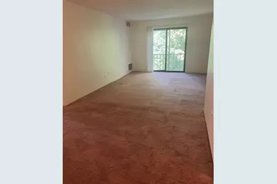 50 Village Brook Ln #6, Natick, MA 01760 - Photo 4
