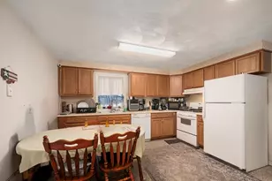 127 Maple St, Attleboro, MA 02703 - Photo 14
