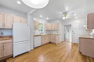1 Belvidere Ave, Worcester, MA 01605 - Photo 2