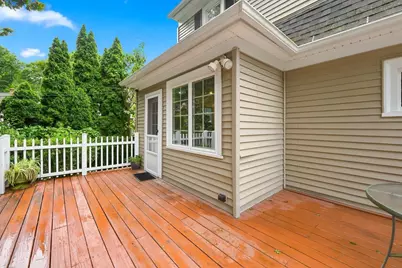 1 Belvidere Ave, Worcester, MA 01605 - Photo 22